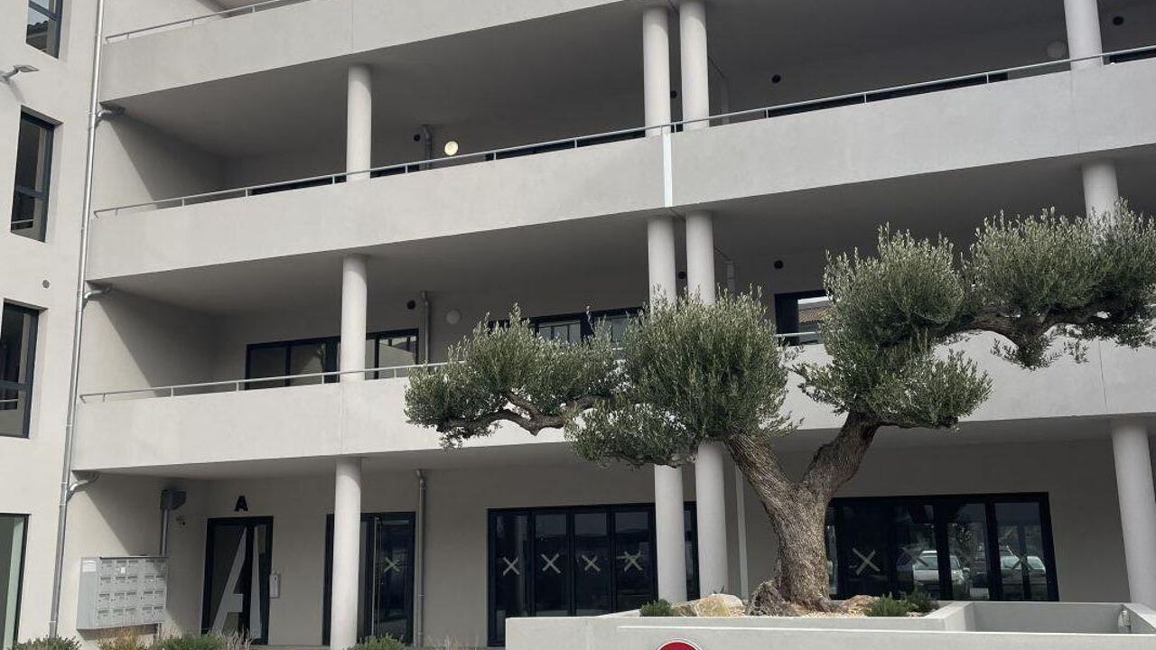 bureau 1 pièces 104 m2 à louer à Aubagne (13400)