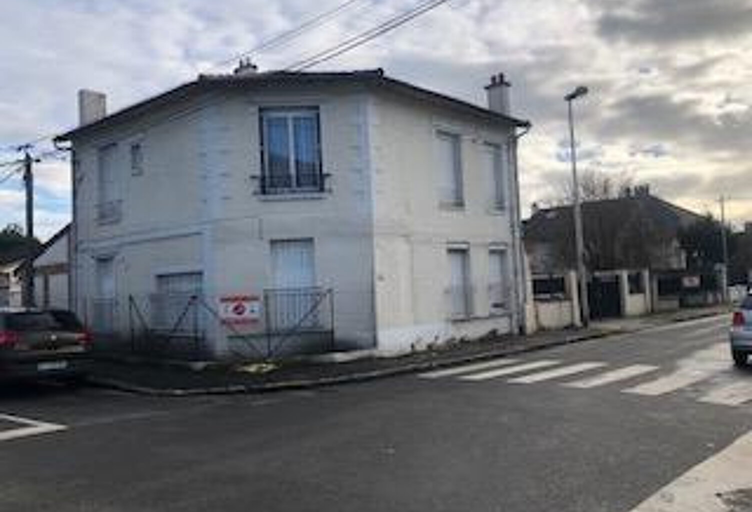 IMMEUBLE DE RAPPORT A BONDY  SUD  A 10,23% DE RENTABILITÉ — photo 1