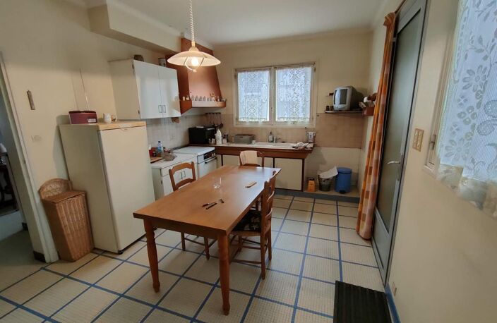 Vente maison 4 pièces 105 m² Sainte-Maure-de-Touraine (37800) — photo 3