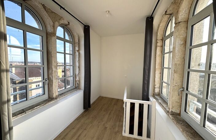 STUDIO BIS ATYPIQUE CENTRE DE VILLEFRANCHE — photo 3