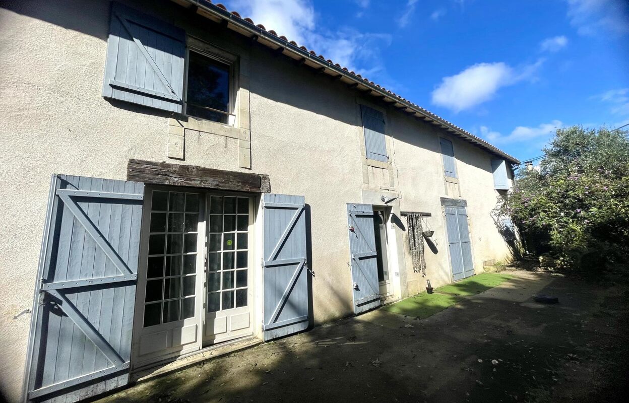 maison 6 pièces 170 m2 à vendre à Échiré (79410)