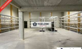 Commerce  1818 m² à louer à Gallargues-le-Montueux (30660)