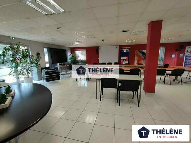 BUREAUX à VENDRE — photo du bien