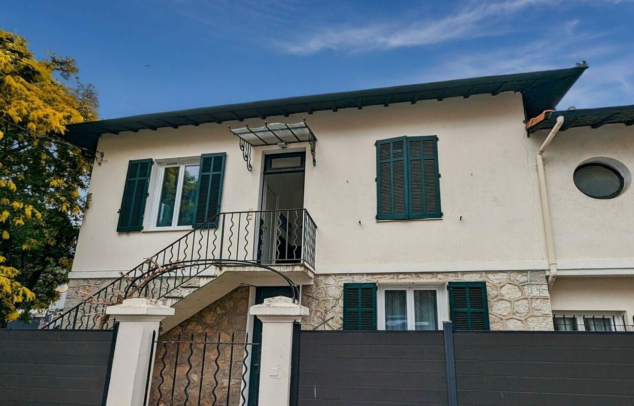 maison 8 pièces 150 m2 à vendre à Cannes (06400)