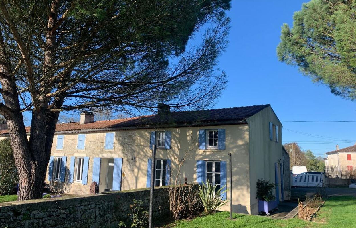 maison 5 pièces 141 m2 à vendre à Meursac (17120)