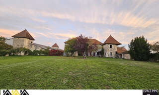 Maison 15 Pièces 600 m² à vendre à Yenne (73170)