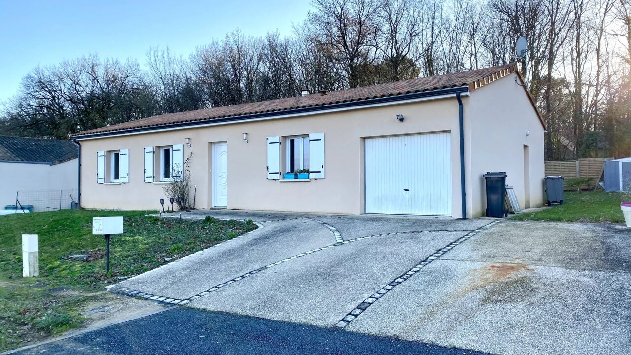 maison 5 pièces 100 m2 à vendre à Savigny-Lévescault (86800)