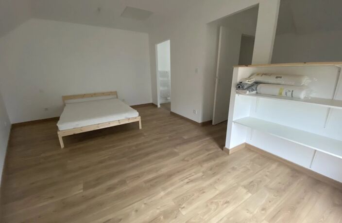A LOUER T2 MEUBLE  HENON — photo 3
