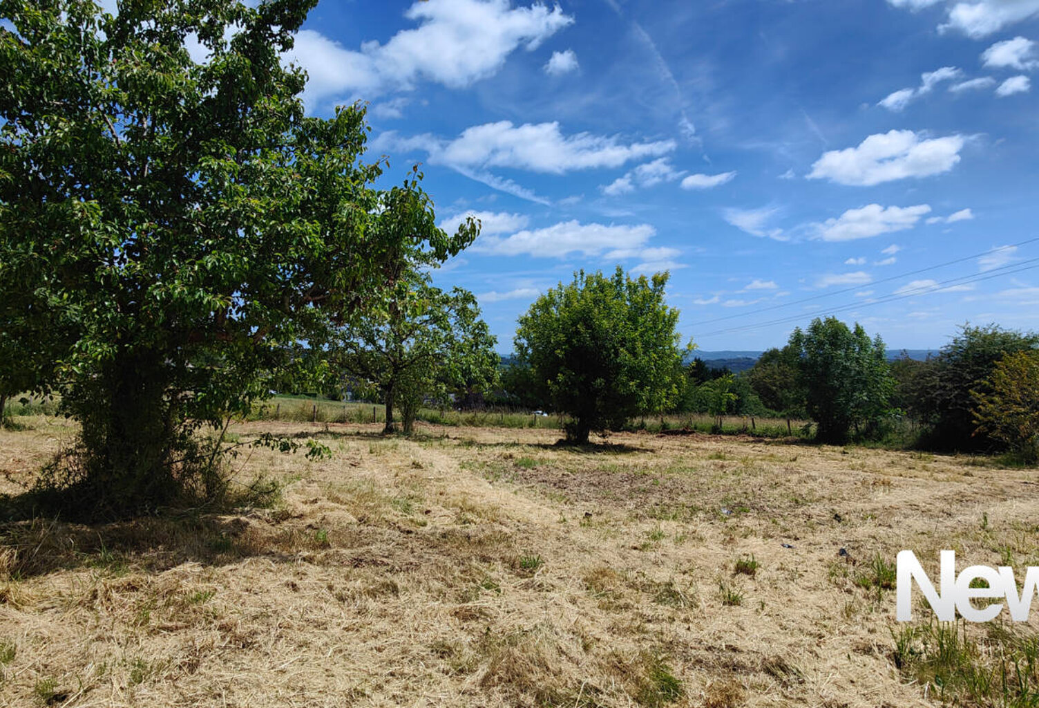 Très beau terrain de plus de 2000 m² sur les hauteurs de DONZENAC — photo 1
