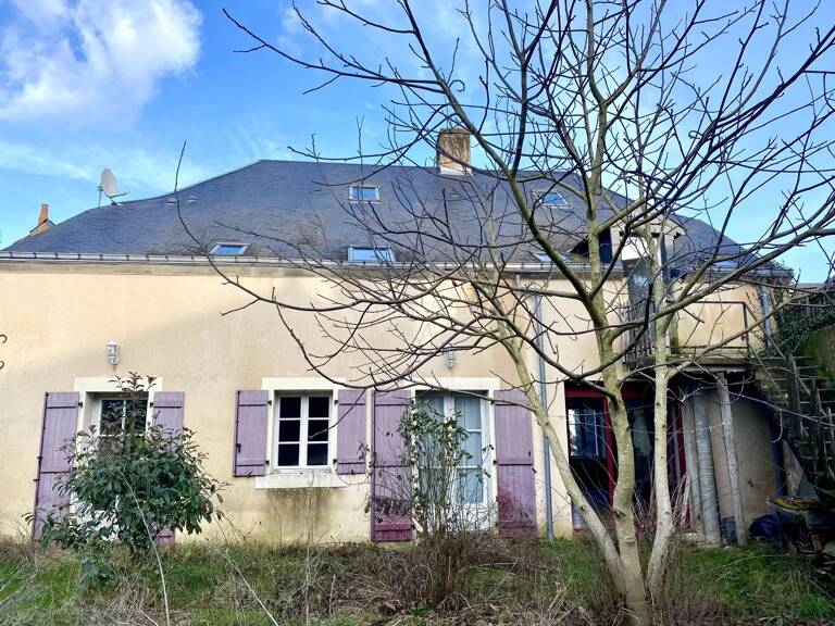Grande maison de bourg pour famille nombreuse ou investisseur — photo 1