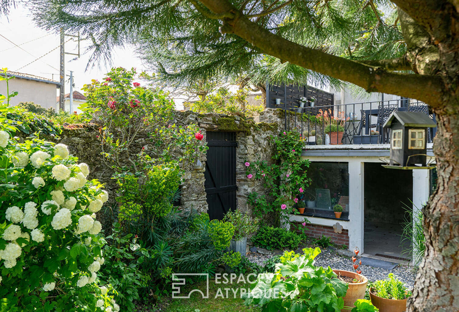 Une maison de 'maître' unique face Loire avec 5 chambres et j... — photo 1