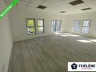 BUREAUX à LOUER — photo 2