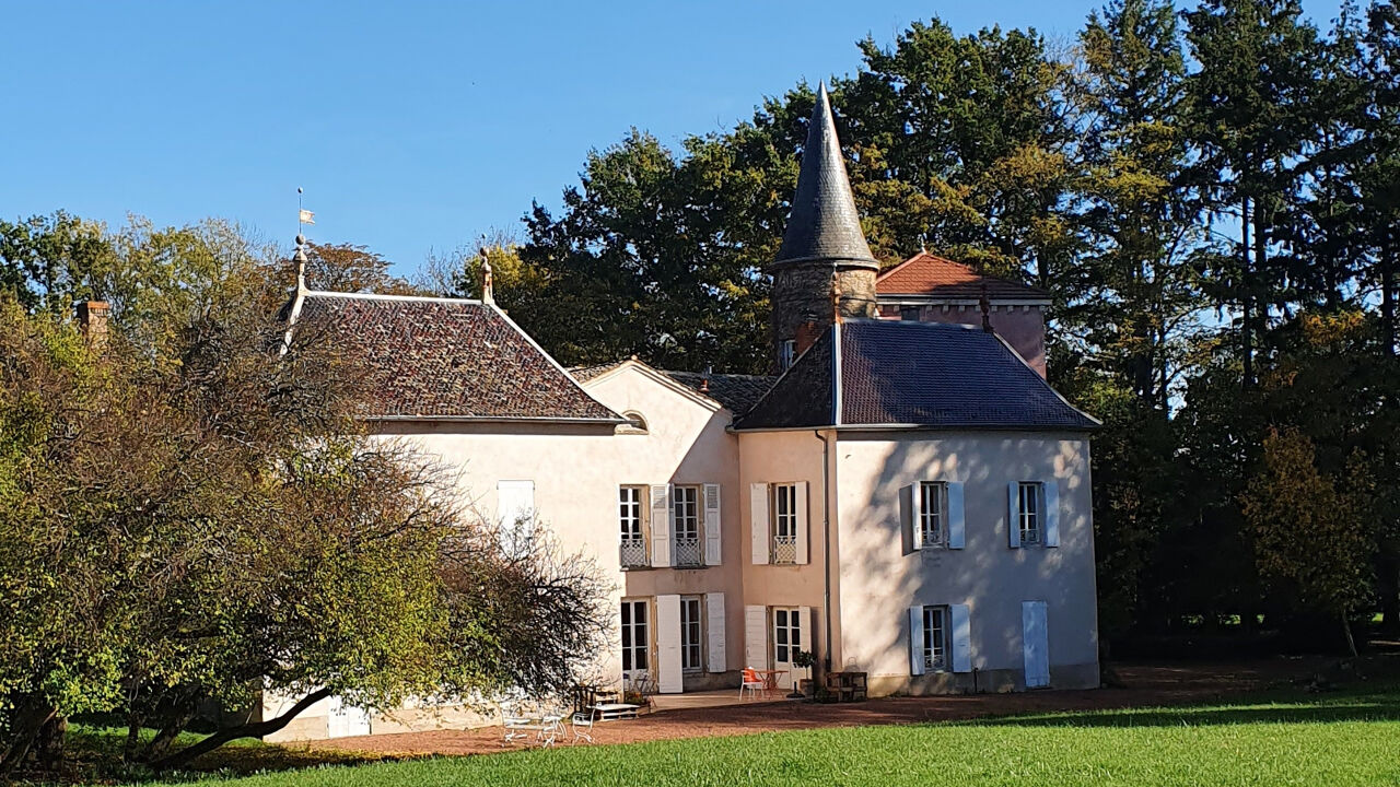 maison 18 pièces 670 m2 à vendre à Villefranche-sur-Saône (69400)