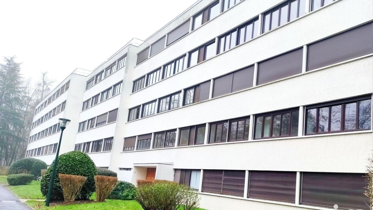 appartement 6 pièces 119 m2 à vendre à Vaux-le-Pénil (77000)
