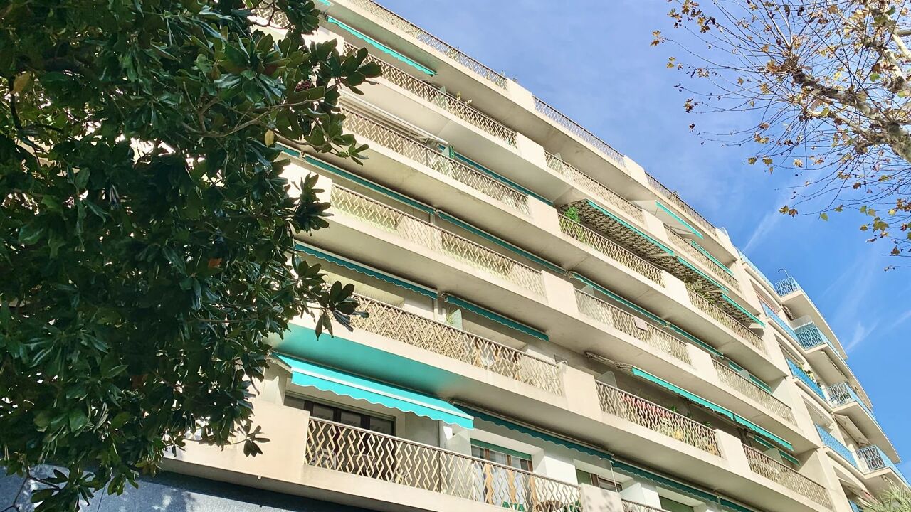 appartement 2 pièces 55 m2 à vendre à Nice (06000)