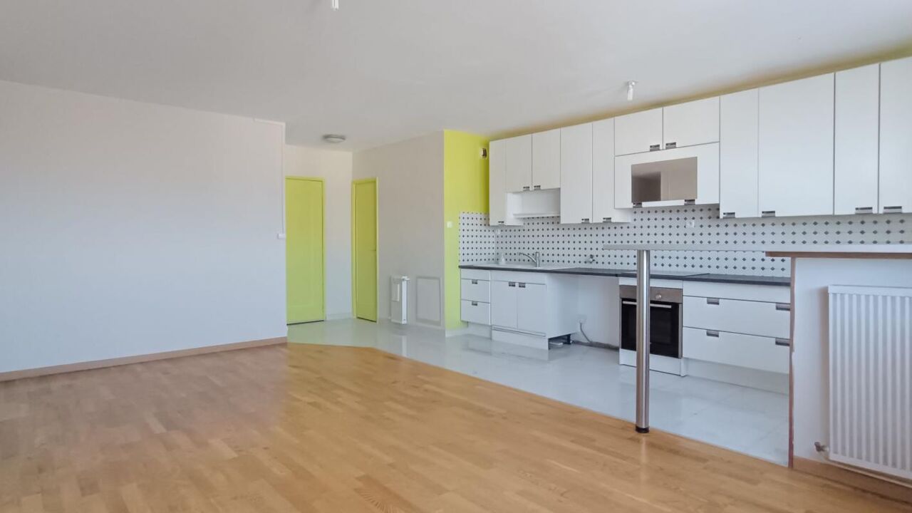 appartement 3 pièces 63 m2 à vendre à Saint-Pierre-des-Corps (37700)