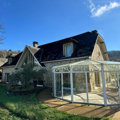 Maison 7 pièces 285 m²