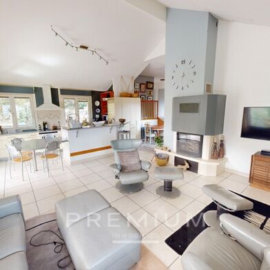 Maison 6 pièces 285 m²