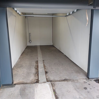 Garage 30 m²