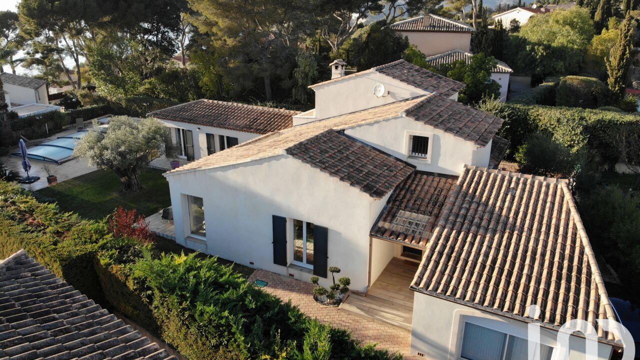 maison 6 pièces 220 m2 à vendre à Sanary-sur-Mer (83110)