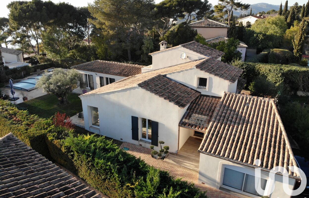 maison 6 pièces 220 m2 à vendre à Sanary-sur-Mer (83110)