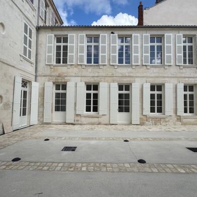 Appartement 4 pièces 492500 €