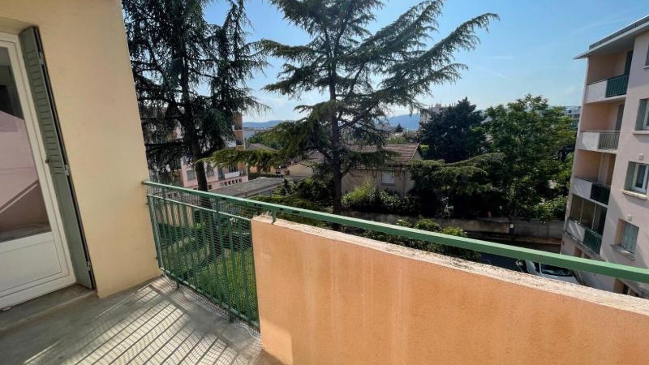 appartement 2 pièces 44 m2 à louer à Bourg-Lès-Valence (26500)