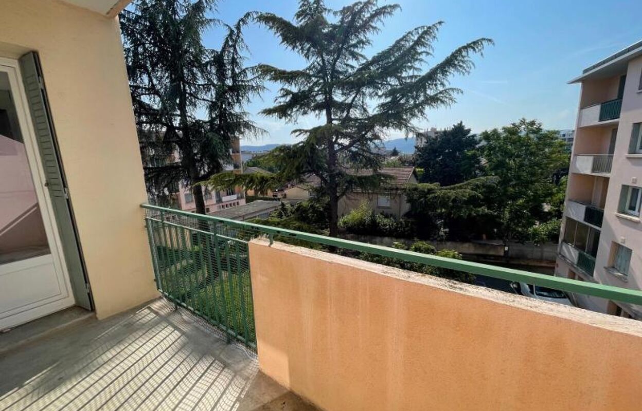 appartement 2 pièces 44 m2 à louer à Bourg-Lès-Valence (26500)