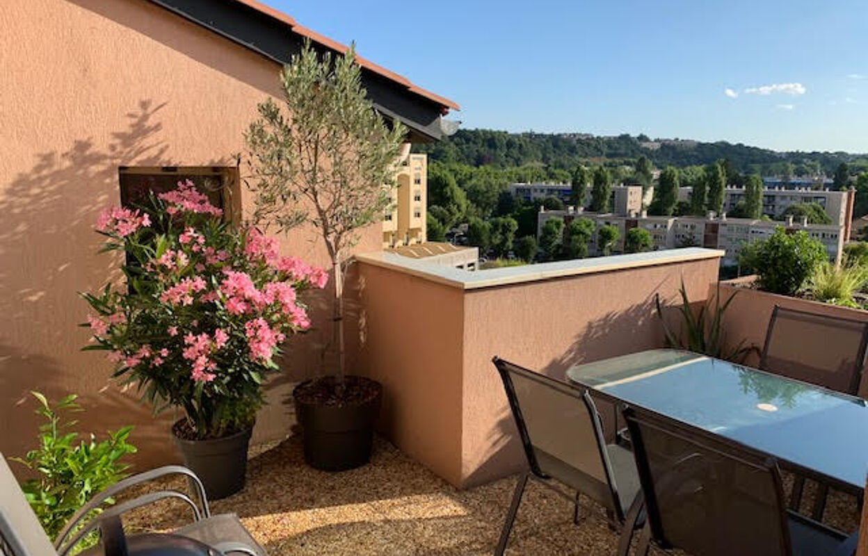 appartement 3 pièces 126 m2 à louer à Lyon 4 (69004)