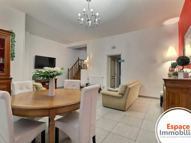 Maison rénovée de 138m2, 4 chambres, 2 garages sur Bouchain — photo du bien