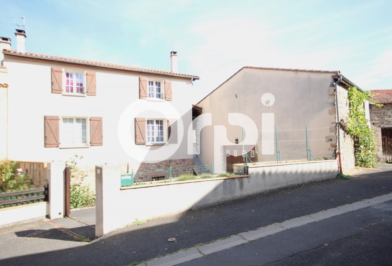 Maison 5 chambres + 2 garages — photo 1