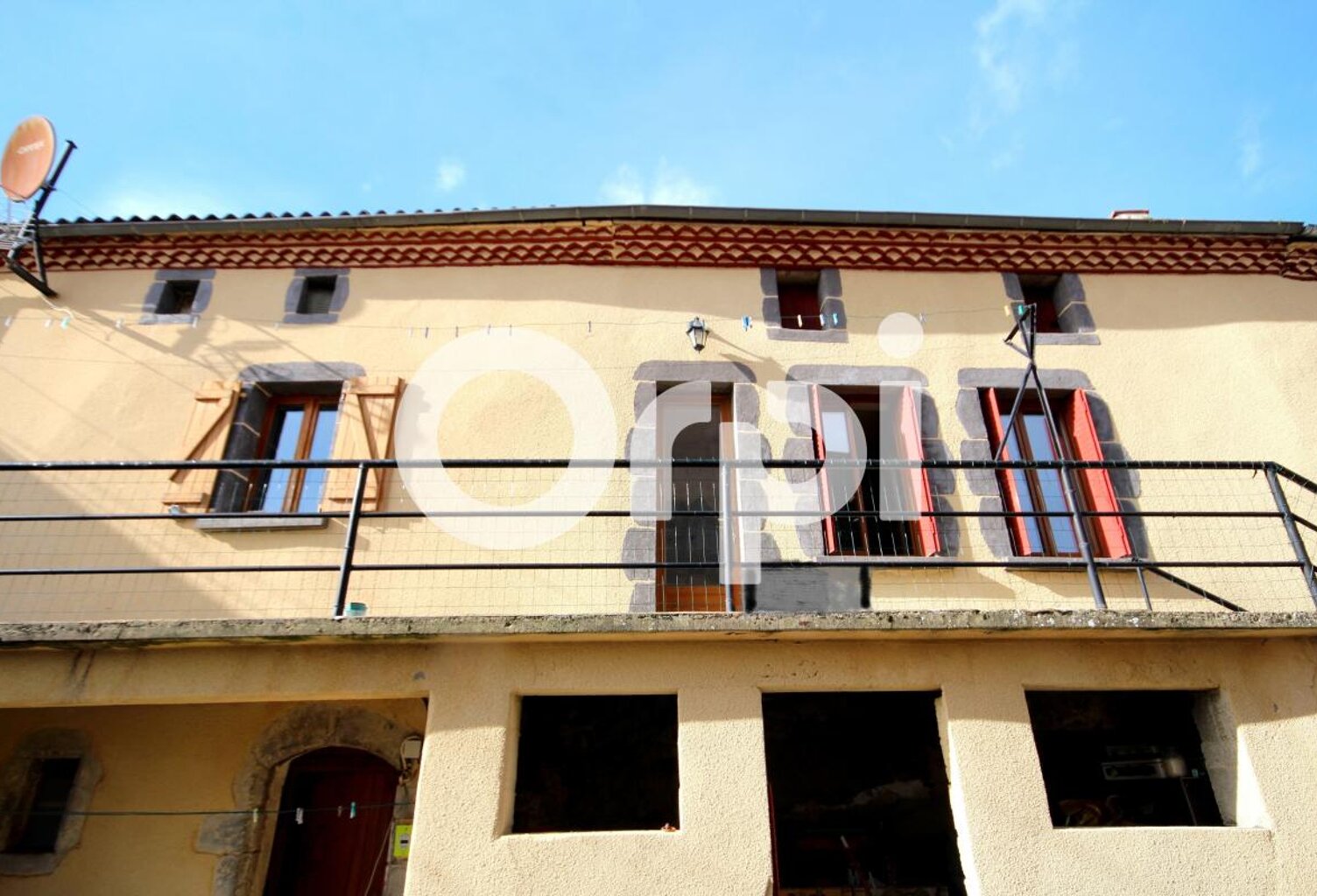 Maison de village à SOLIGNAT — photo 1