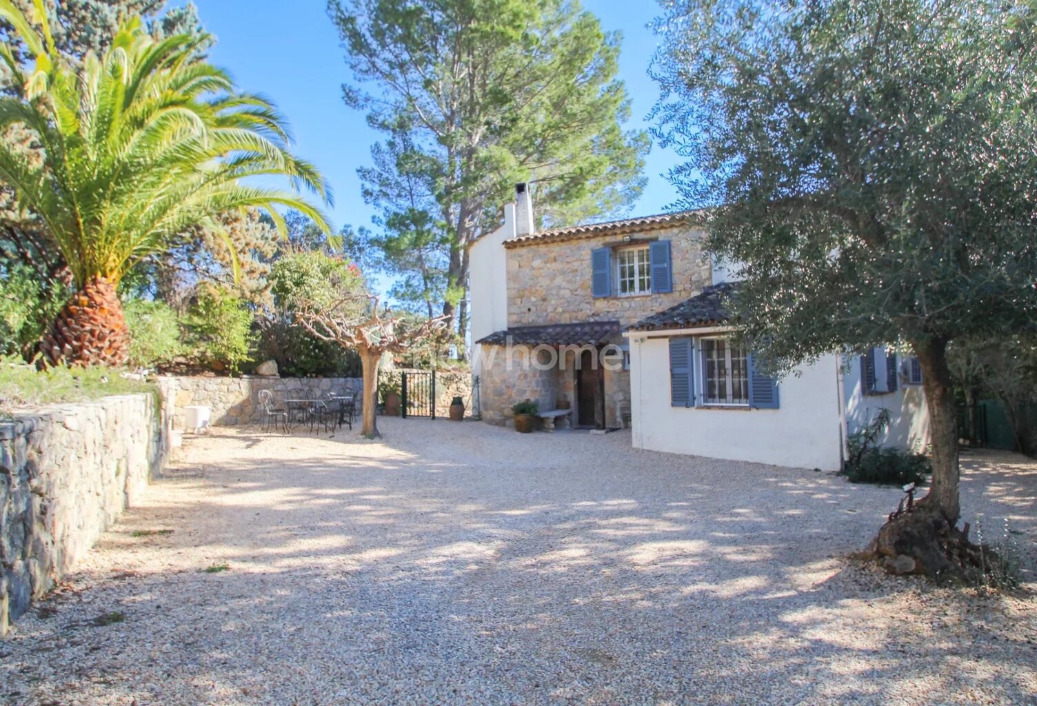 Maison provençale charmante avec une vue magnifique. — photo 1