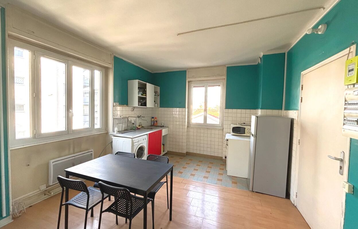 appartement 2 pièces 30 m2 à Lyon 8 (69008)