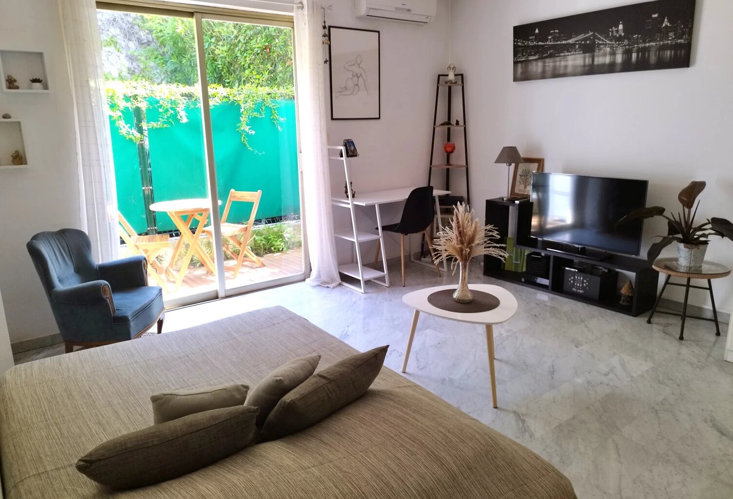 Proche Port Grand Studio terrasse calme — photo 1