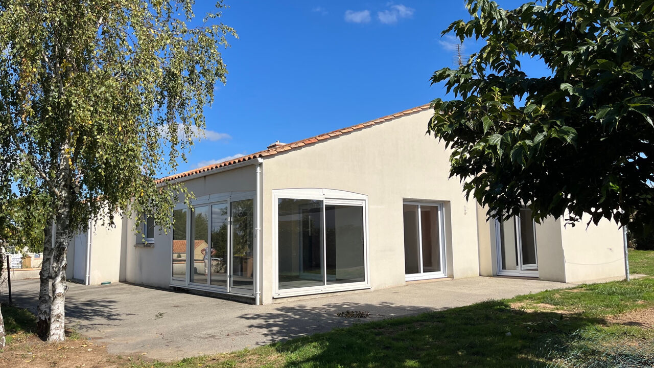 maison 4 pièces 95 m2 à vendre à Avrillé (85440)