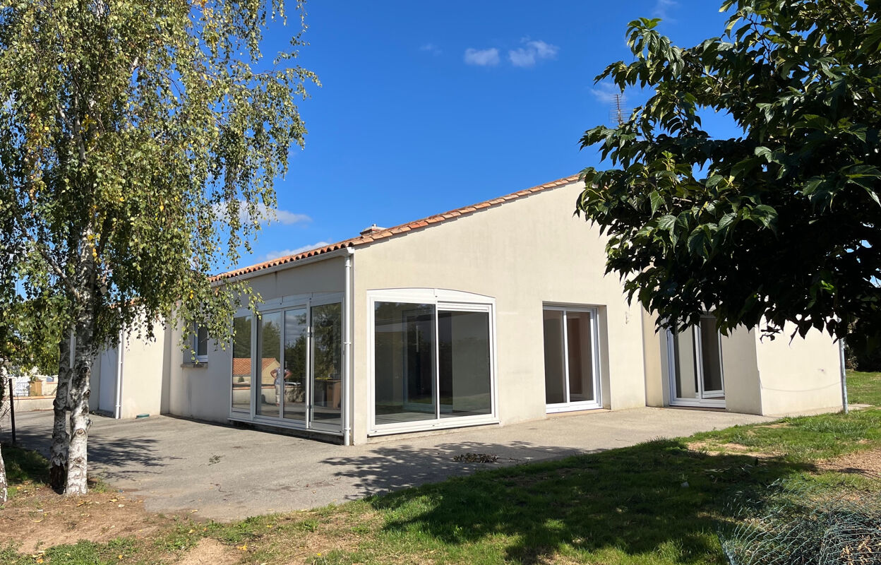 maison 4 pièces 95 m2 à vendre à Avrillé (85440)