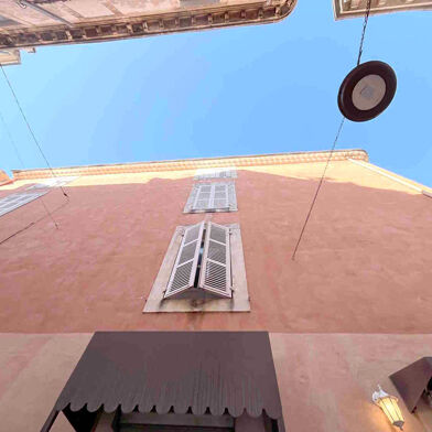 Immeuble  130000 €