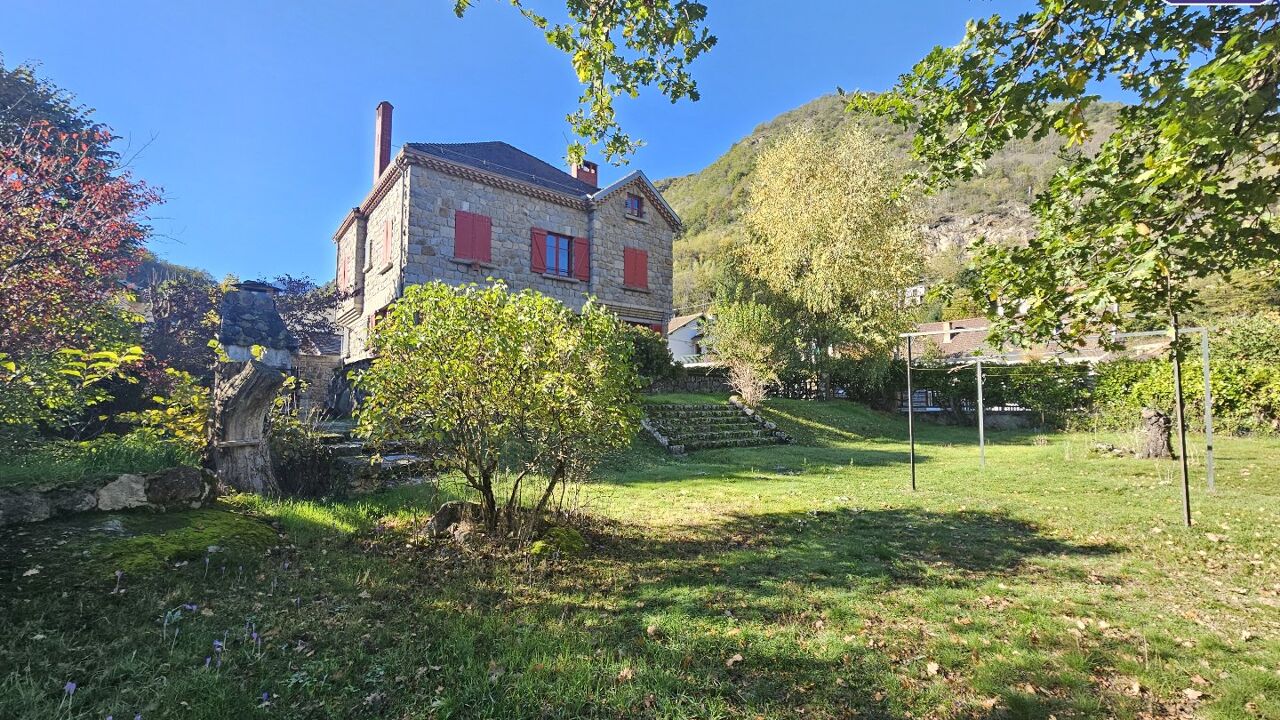 maison 8 pièces 260 m2 à vendre à Ax-les-Thermes (09110)