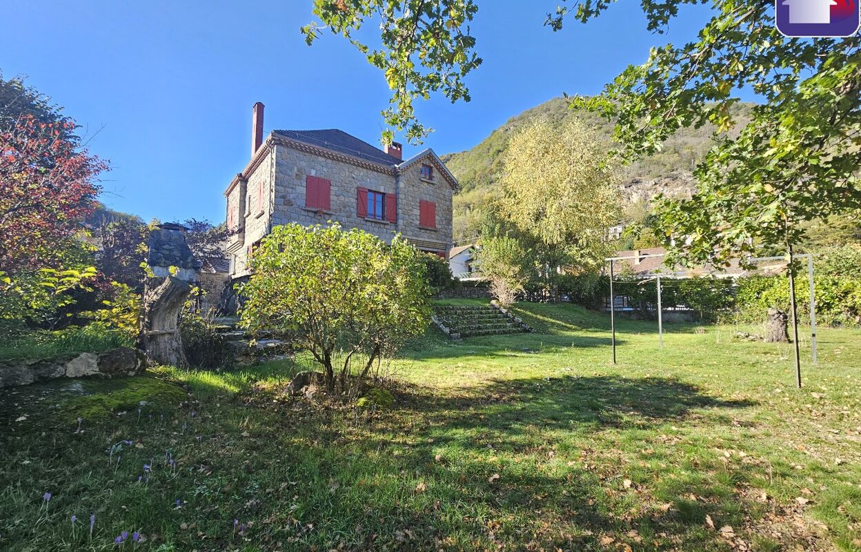 maison 8 pièces 260 m2 à vendre à Ax-les-Thermes (09110)