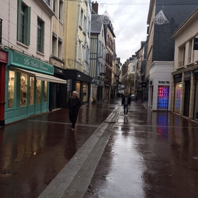 Commerce  150000 €