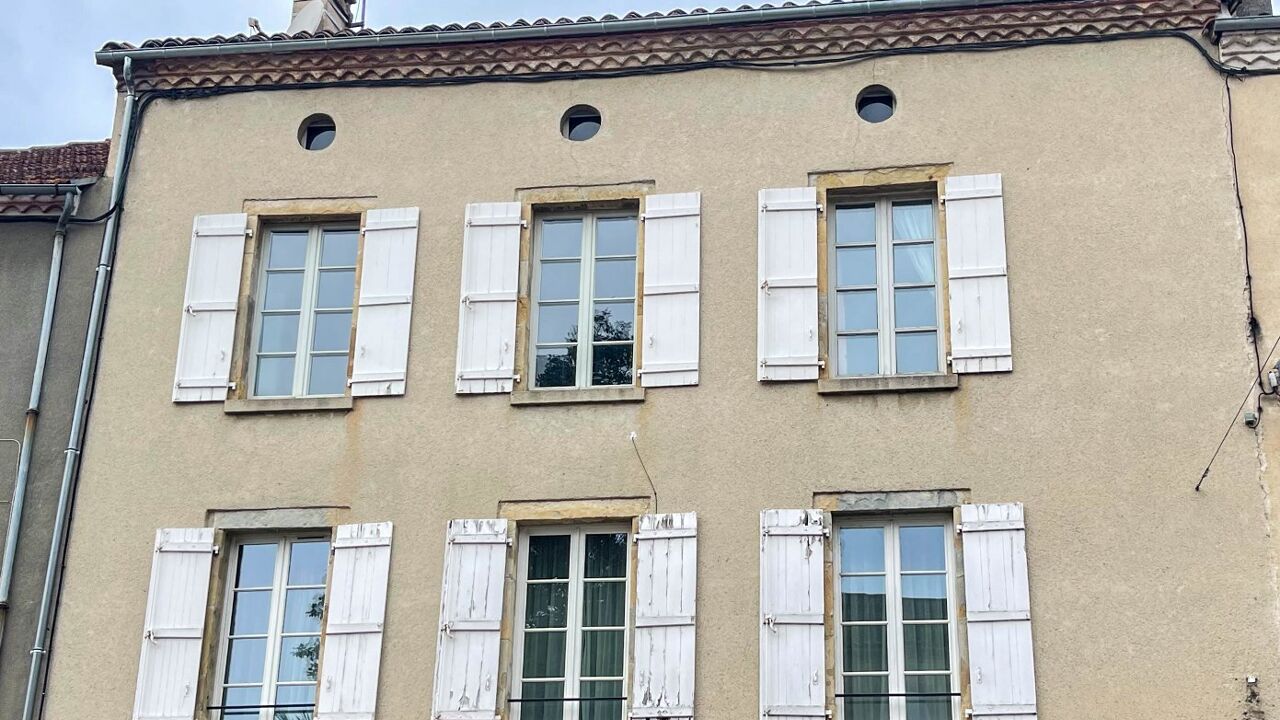 immeuble  pièces 434 m2 à vendre à Saint-Céré (46400)