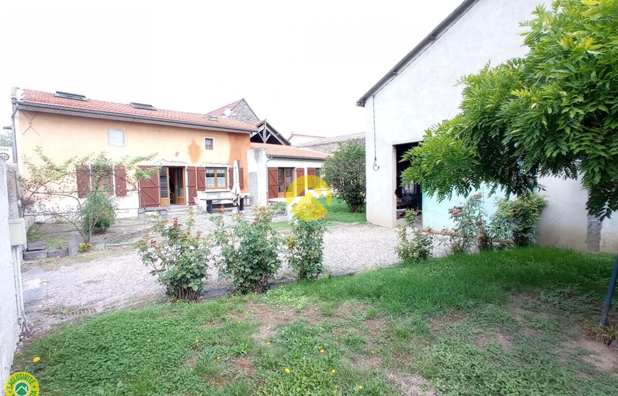 maison 5 pièces 149 m2 à vendre à Yronde-Et-Buron (63270)
