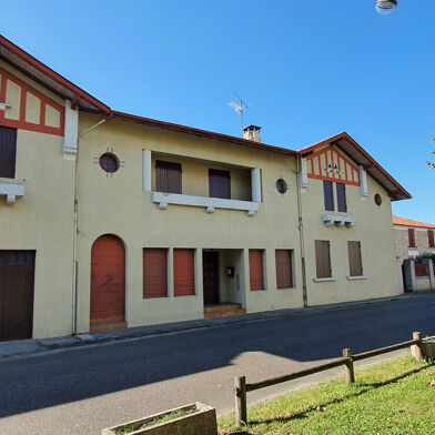 Immeuble  370000 €