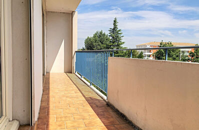 location appartement 946 € CC /mois à proximité de Roquemaure (30150)