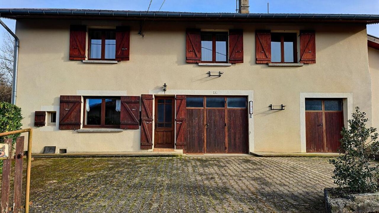 maison 8 pièces 139 m2 à vendre à Sarrogna (39270)