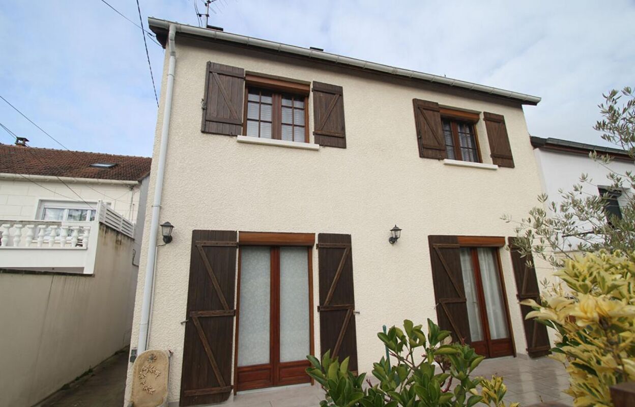 maison 5 pièces 110 m2 à vendre à Trappes (78190)