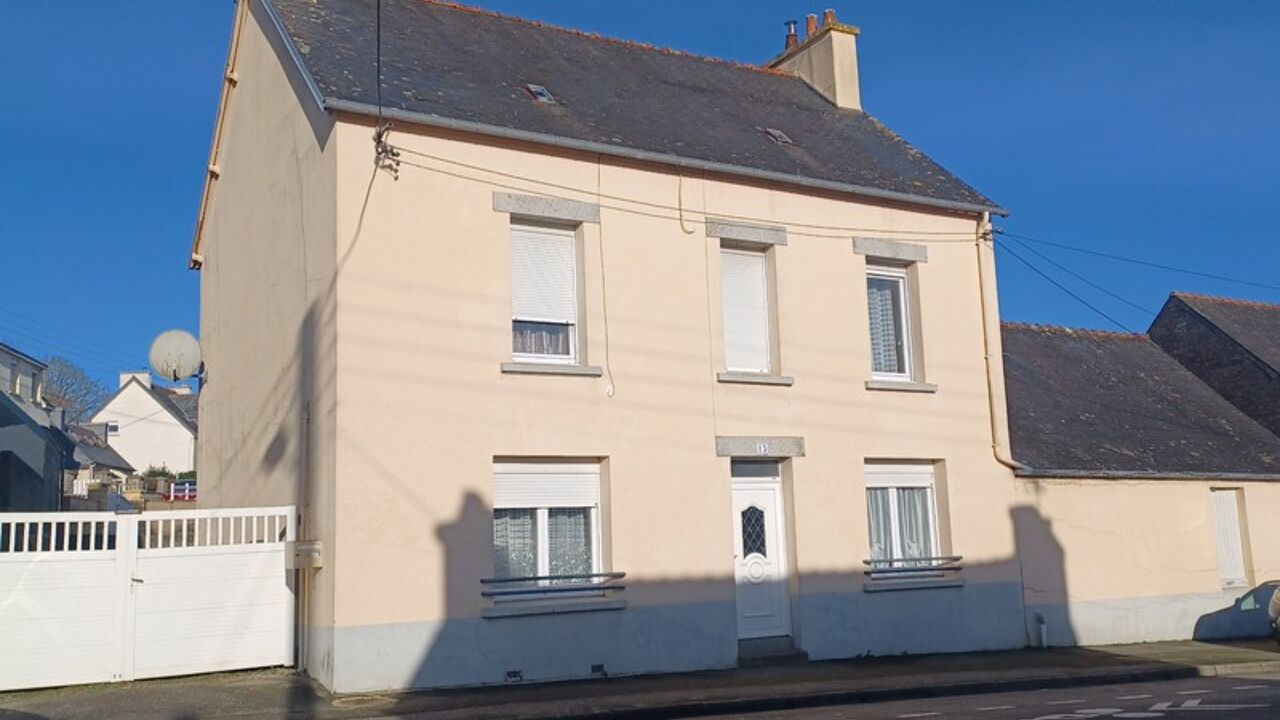 maison 6 pièces 110 m2 à vendre à Carhaix-Plouguer (29270)