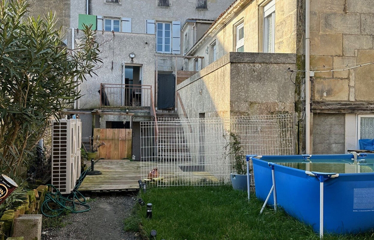 maison 10 pièces 264 m2 à vendre à Marans (17230)