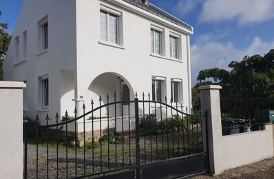 location maison 1 250 € CC /mois à proximité de Saint-Lyphard (44410)